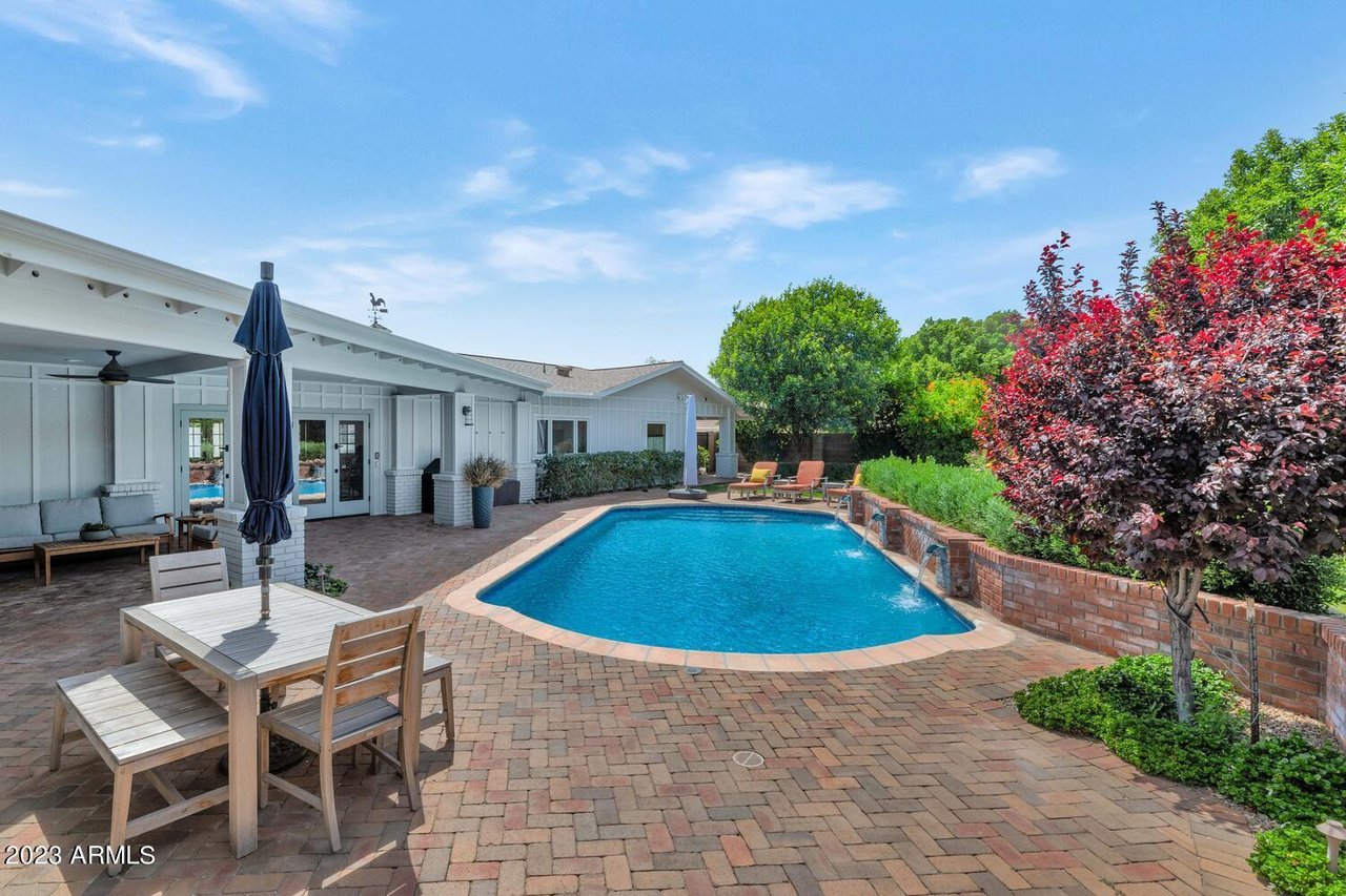 Just Sold: 4474 E Calle Del Norte