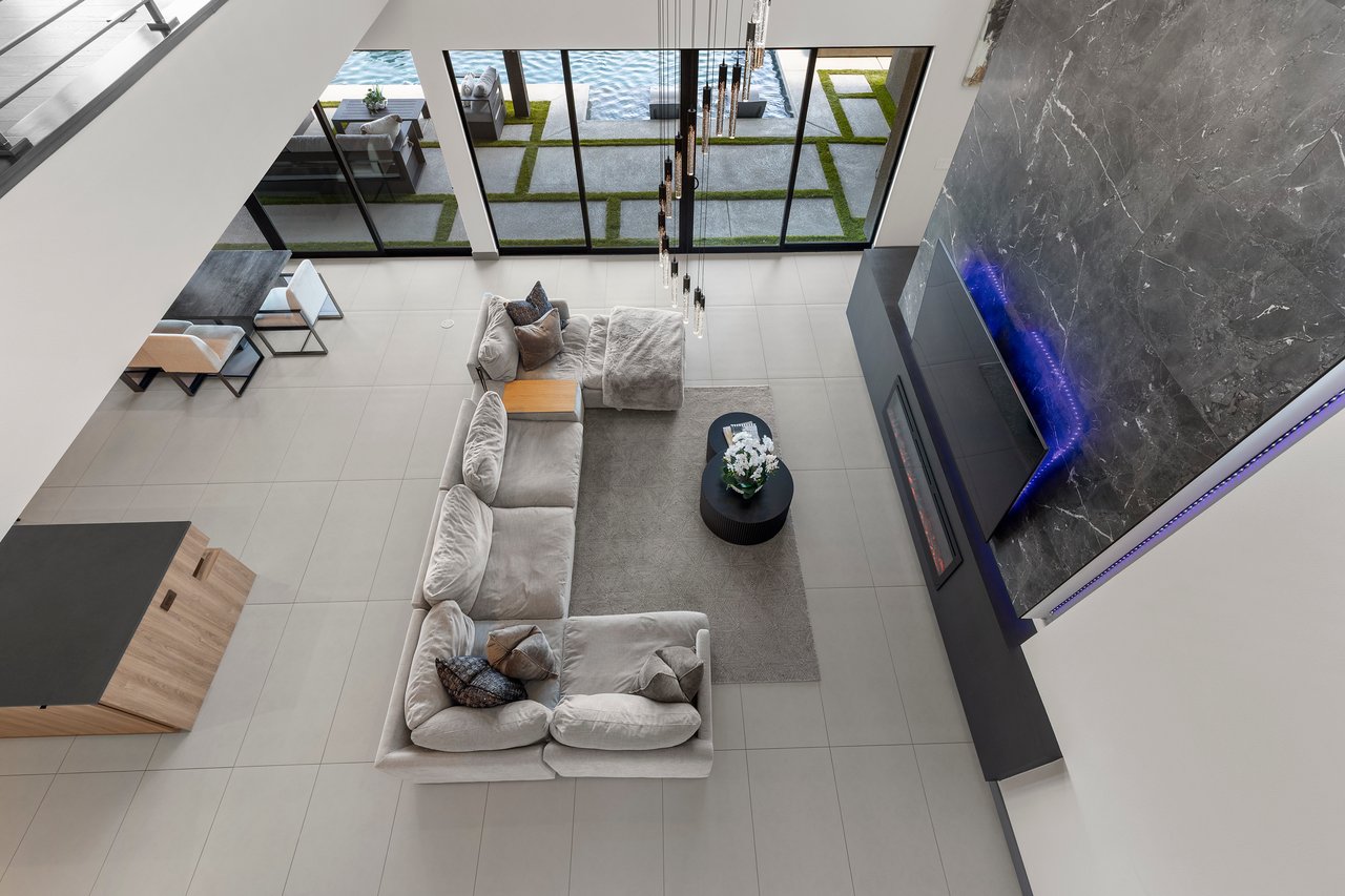 1463 Solitude Ridge Dr