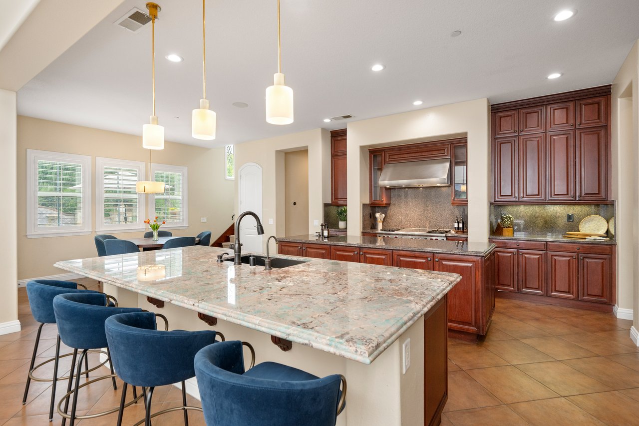 4394 Hiwassee