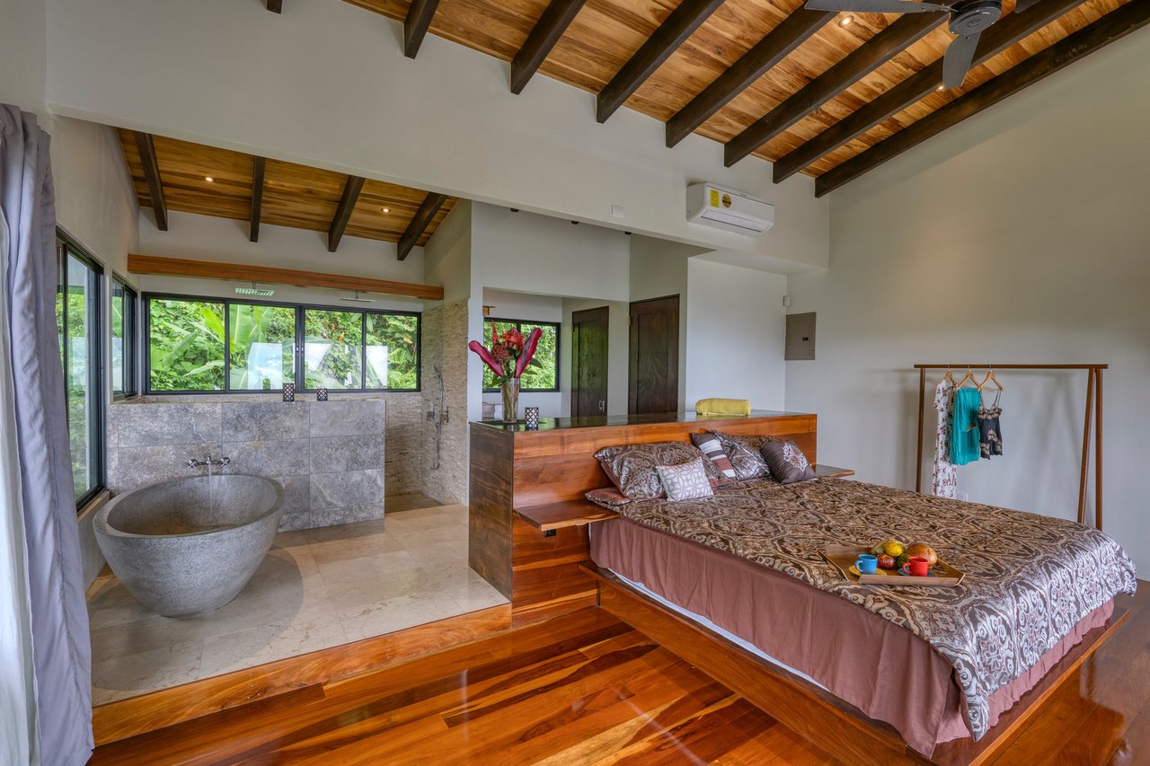 Beauty Villa- Ocean View in Uvita