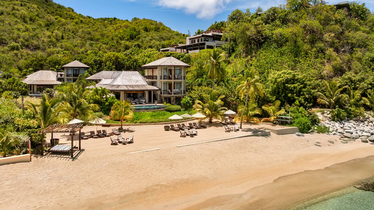 Aquamare Beachfront Villa