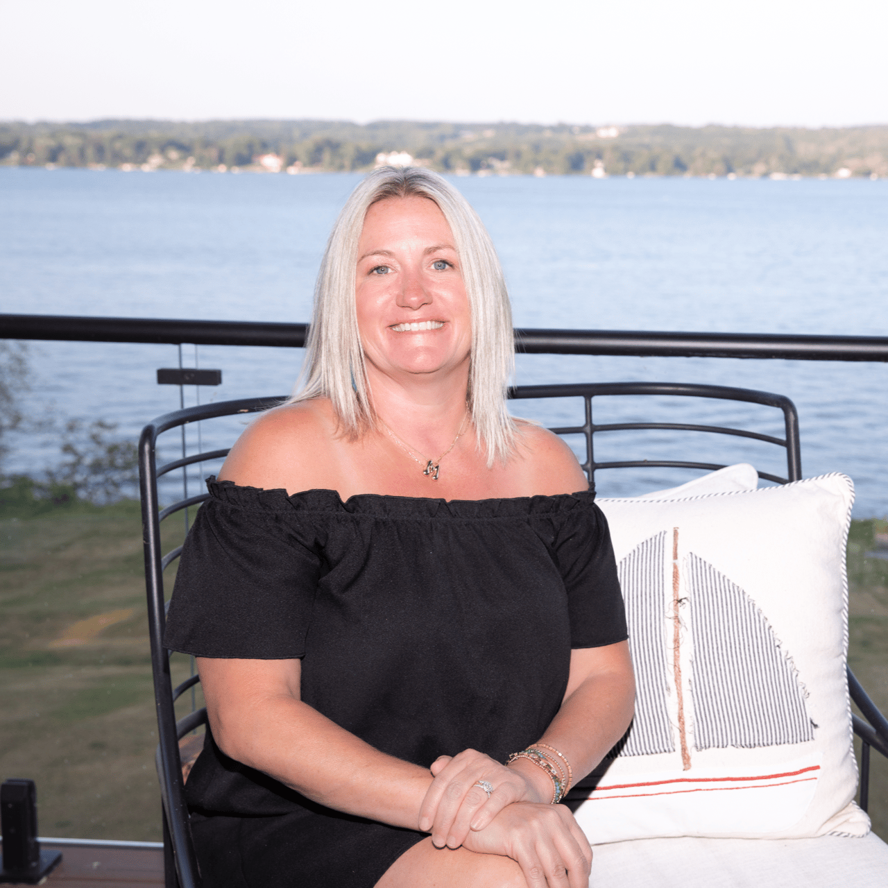 Molly Elliott Skaneateles, NY Real Estate Agent Headshot
