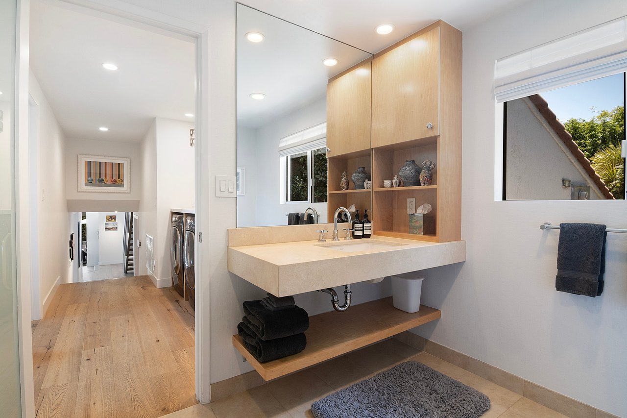 1904 N. Crescent Heights Blvd.