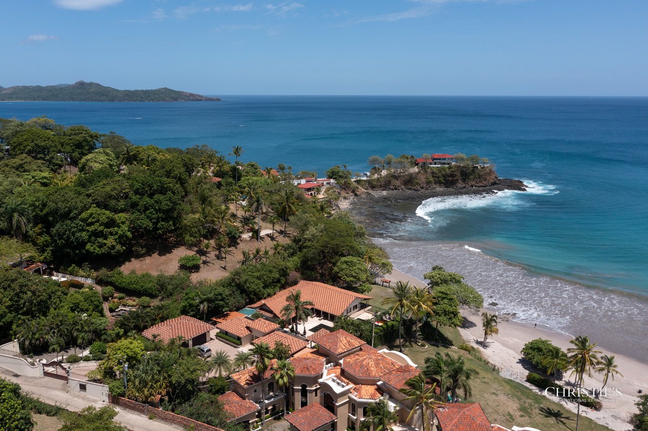Casa Playa Bonita | Beachfront Luxury Estate in Playa Flamingo