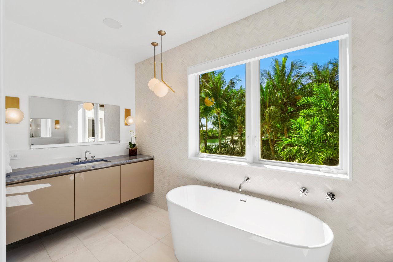 180 Cape Florida Drive