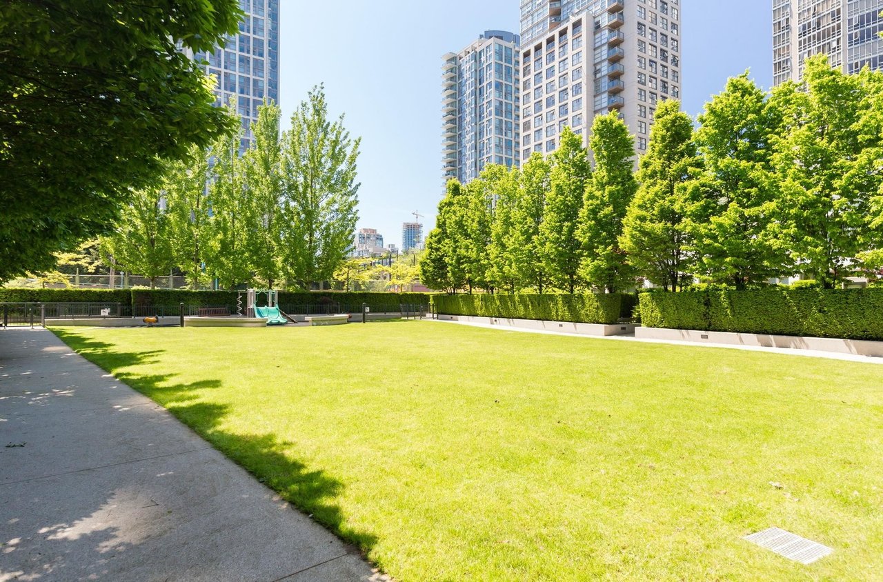 939 Expo Boulevard, #PH3001