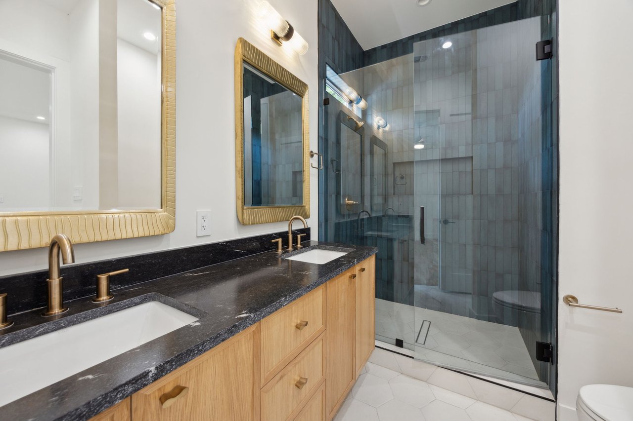 8643 San Leandro Drive