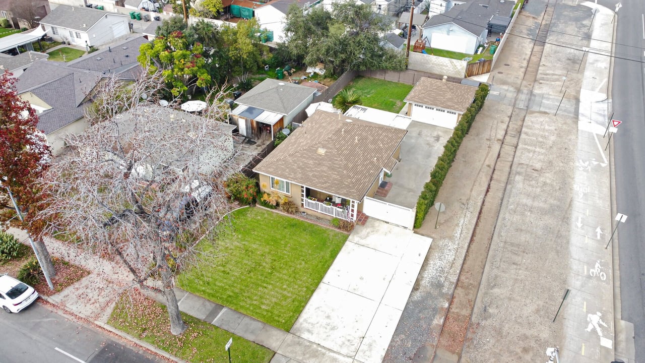 1481 Bonita Avenue