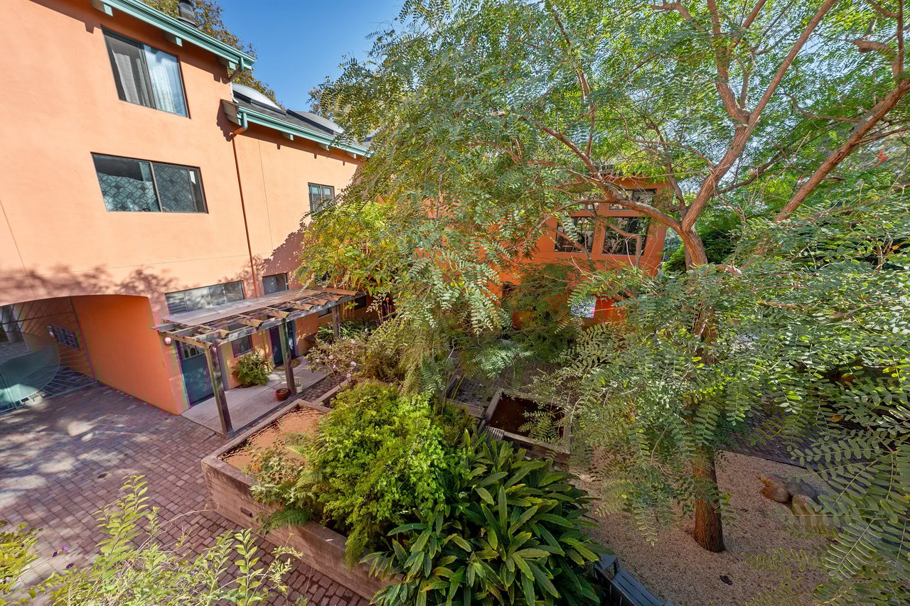 2120 6th St #10, Berkeley, CA