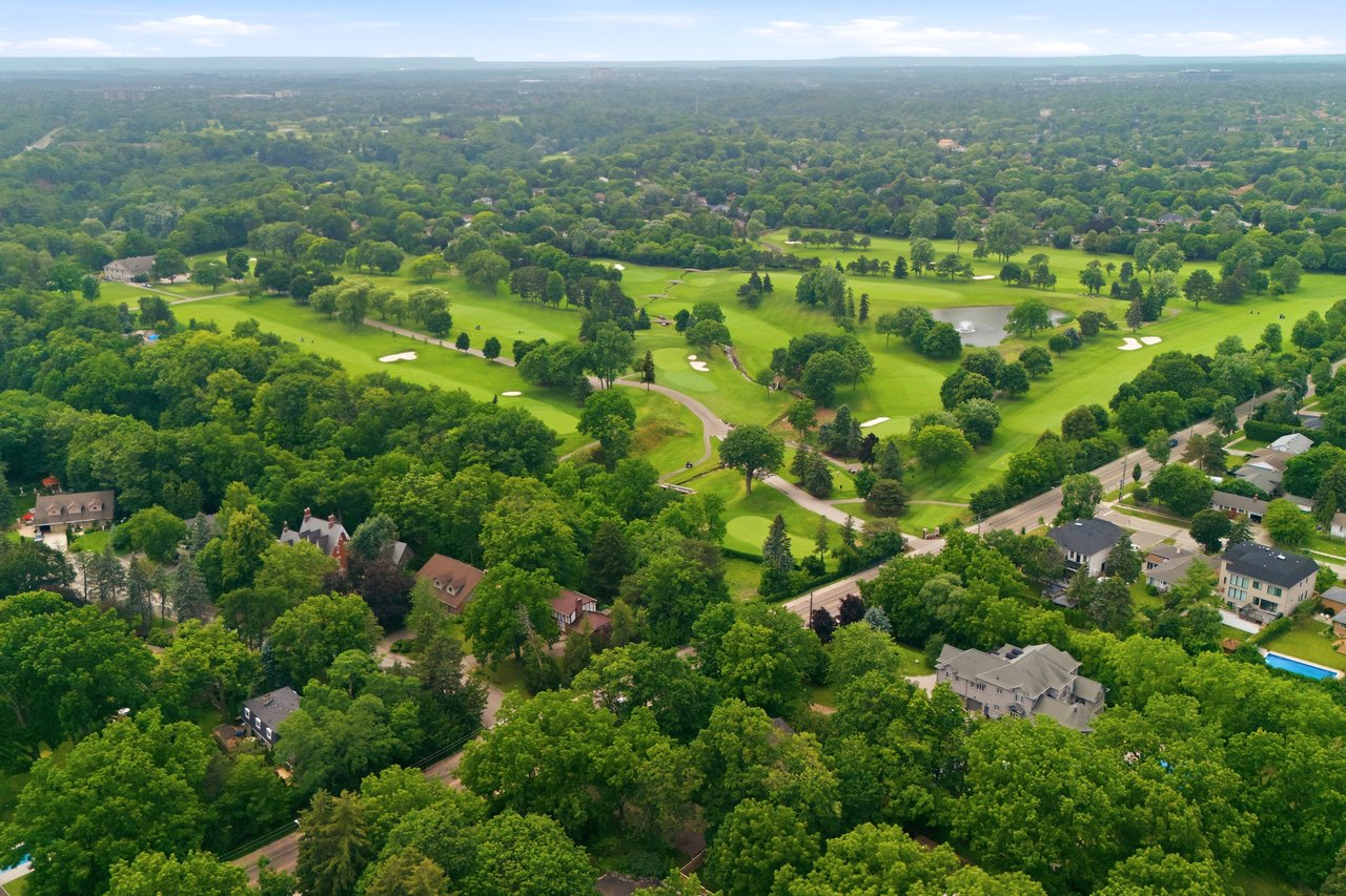 Rare Court Location on Oakville Golf Course