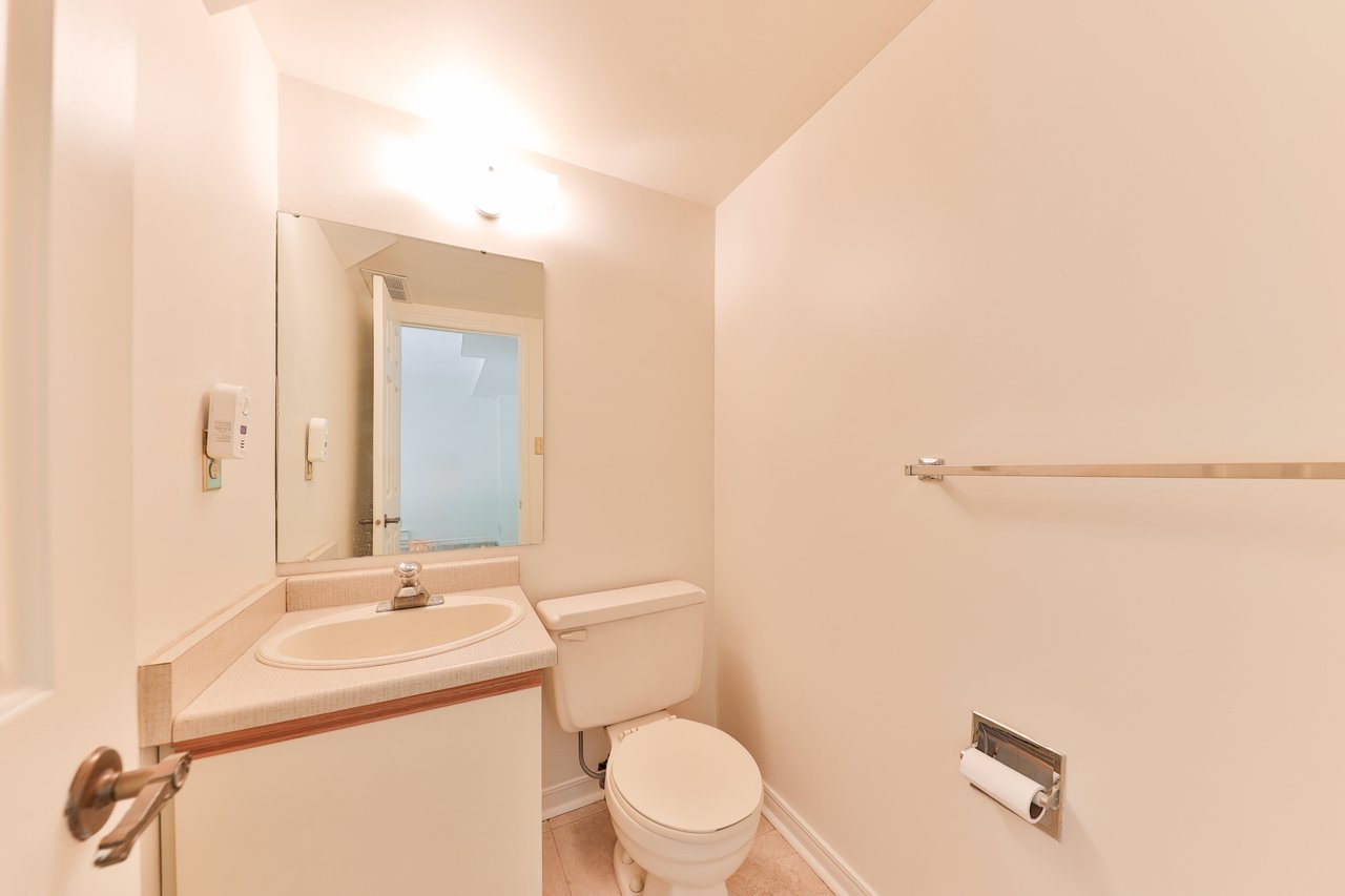 1160 Walden Circle #11