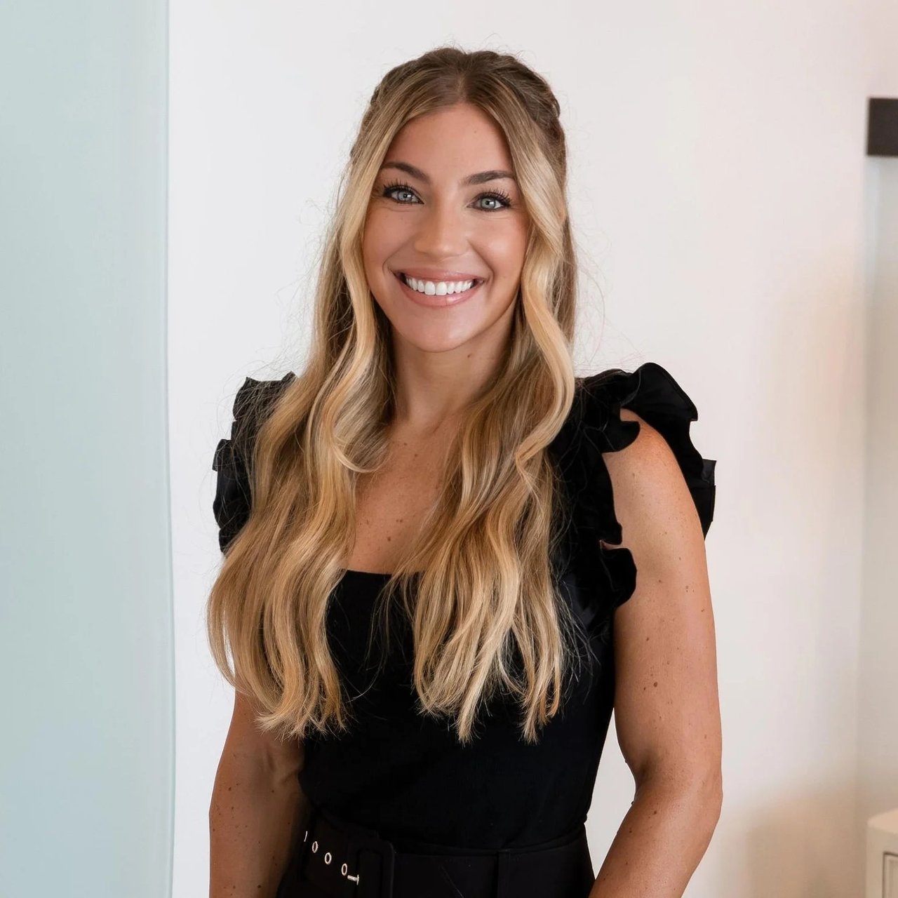 Renne' Rupp Sarasota, FL Real Estate Agent Headshot