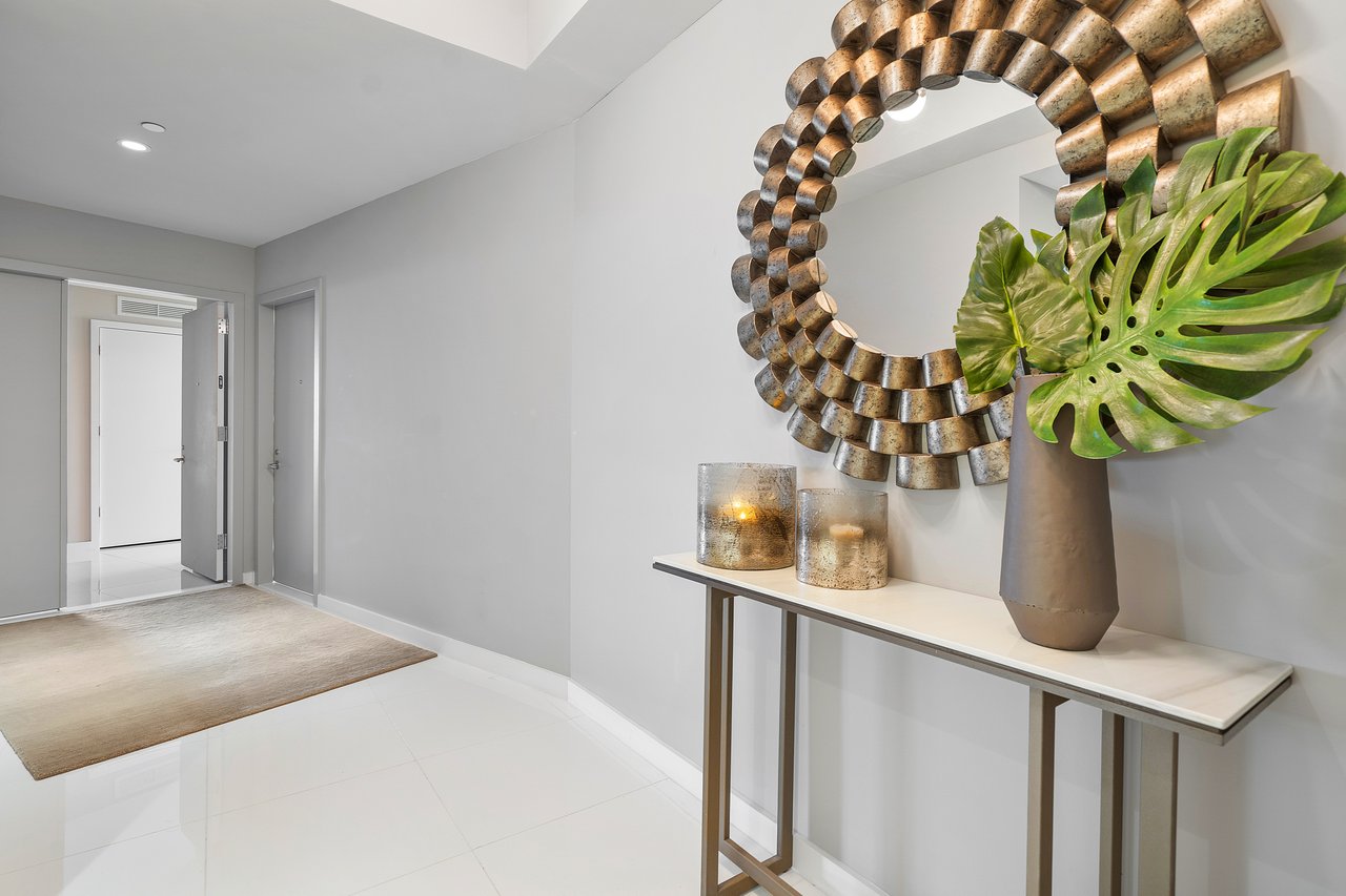 851 NE 1st Ave #4901