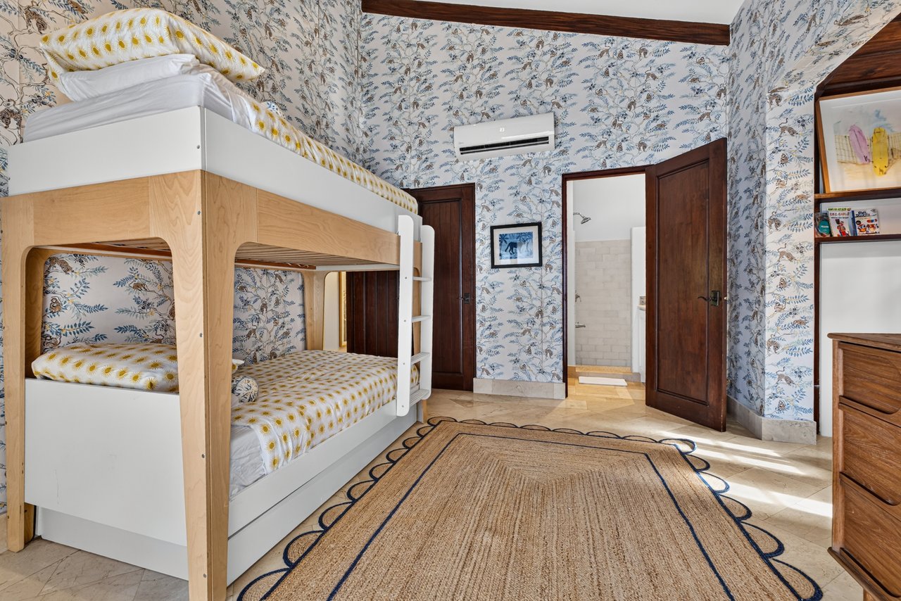 16 Calle La Ronda | Renovated Three-Bedroom Home Steps from Playa Danta
