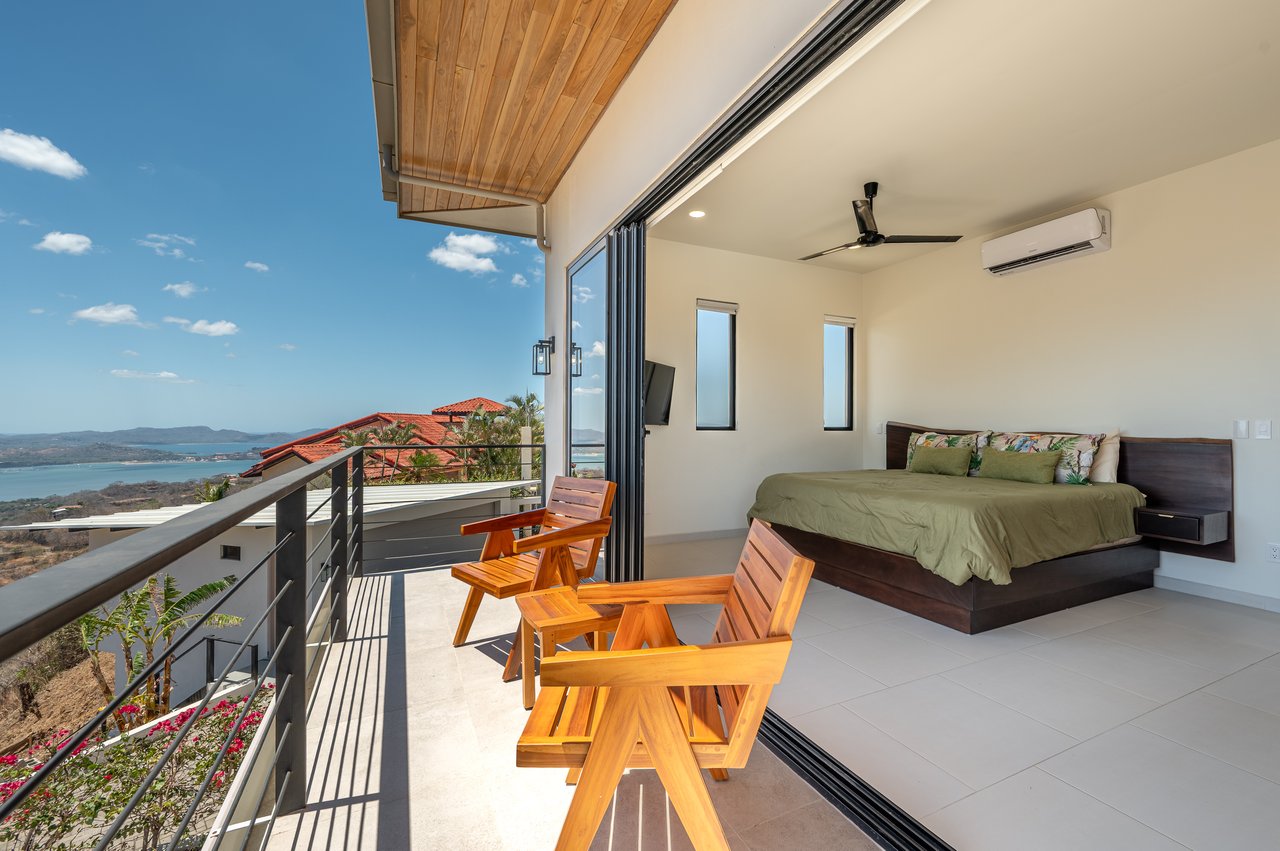 Casa En Las Rocas | Spectacular Ocean-View Home in Pacific Heights