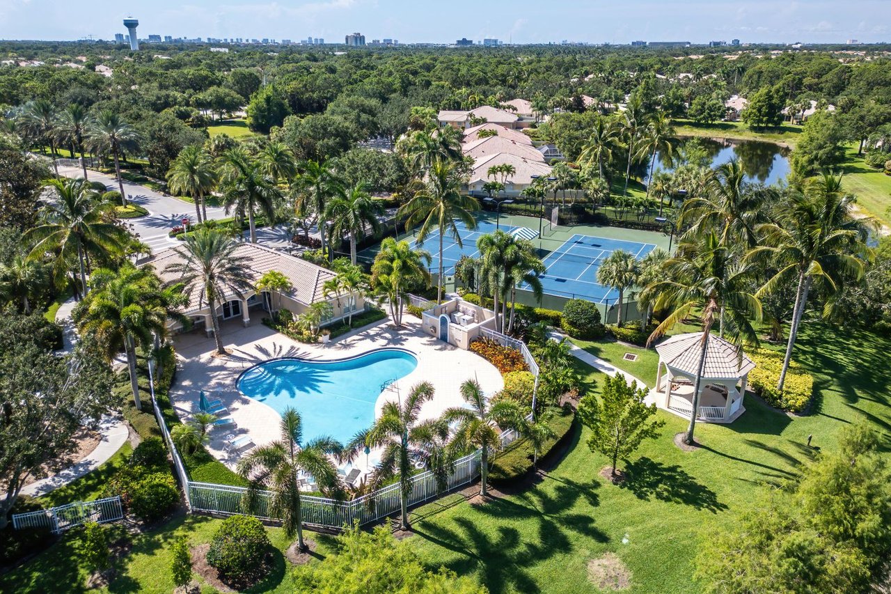 Magnolia Bay