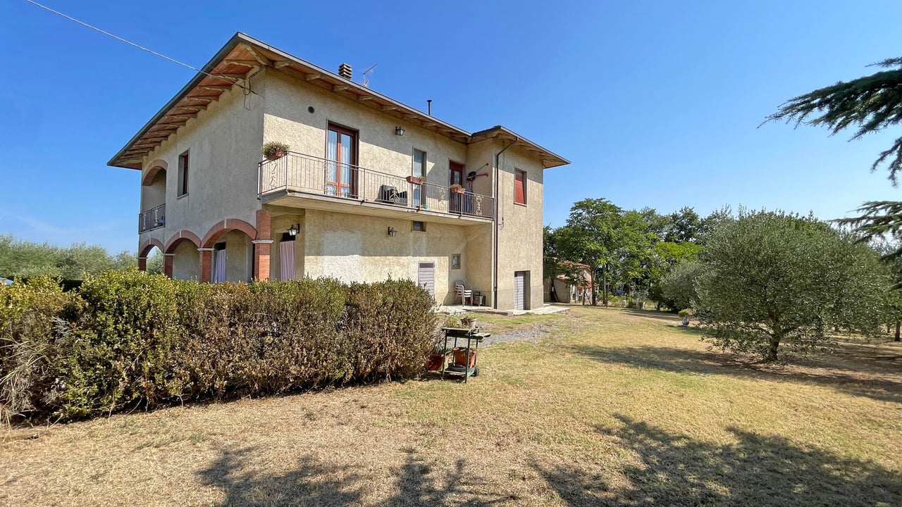 AZIENDA VITIVINICOLA ASCIANELLO