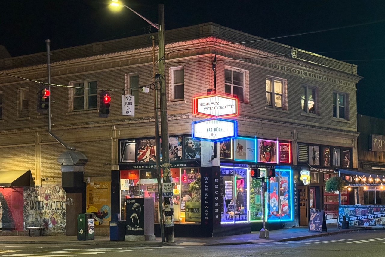 4123 California Avenue SW #403 Penthouse