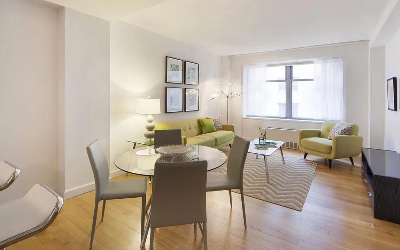 100 W 58th St Apt 8F