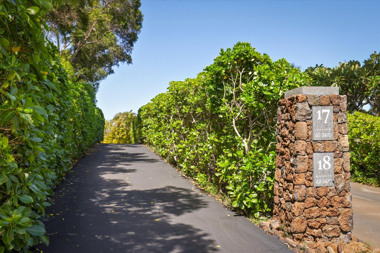 EXCEPTIONAL 5,456 SQ FT RESIDENCE - MAUNA KEA RESORT - $9,750,000 - RENOWNED KOHALA COAST BIG ISLAND