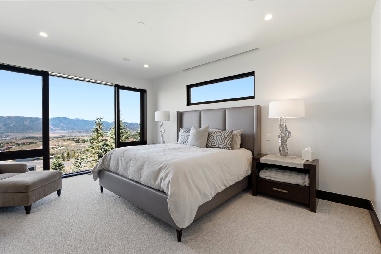 Top-of-Promontory Architectural Estate — Furnished & Turnkey - Front-Row Mountain Views