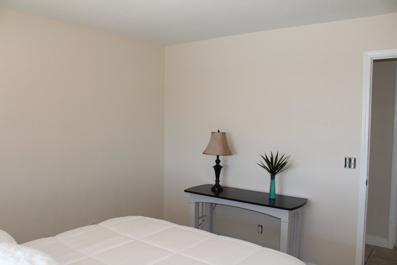 2360 Huntington Dr.