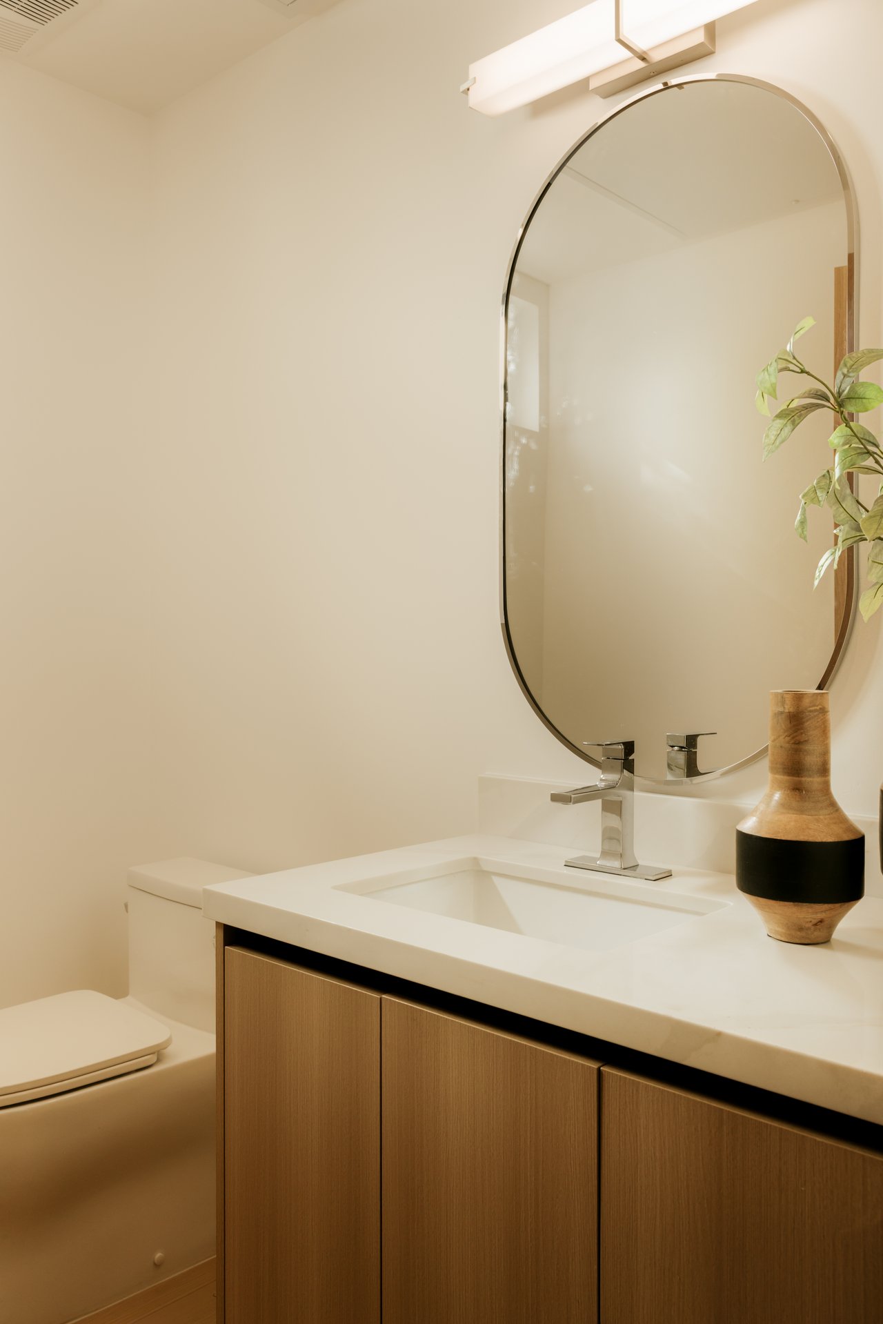 2919 Waverly Unit: 101