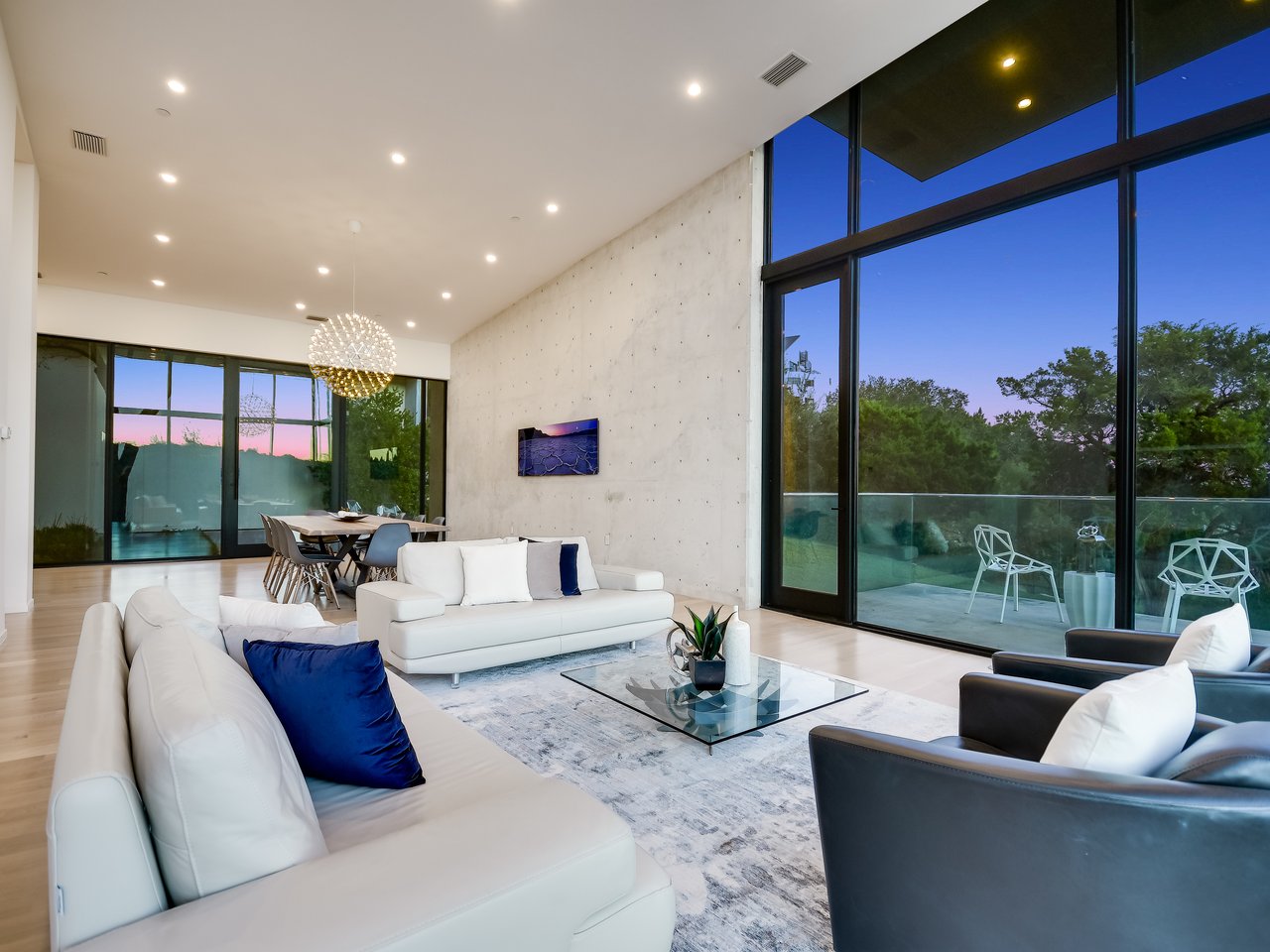 Private, Modern Masterpiece