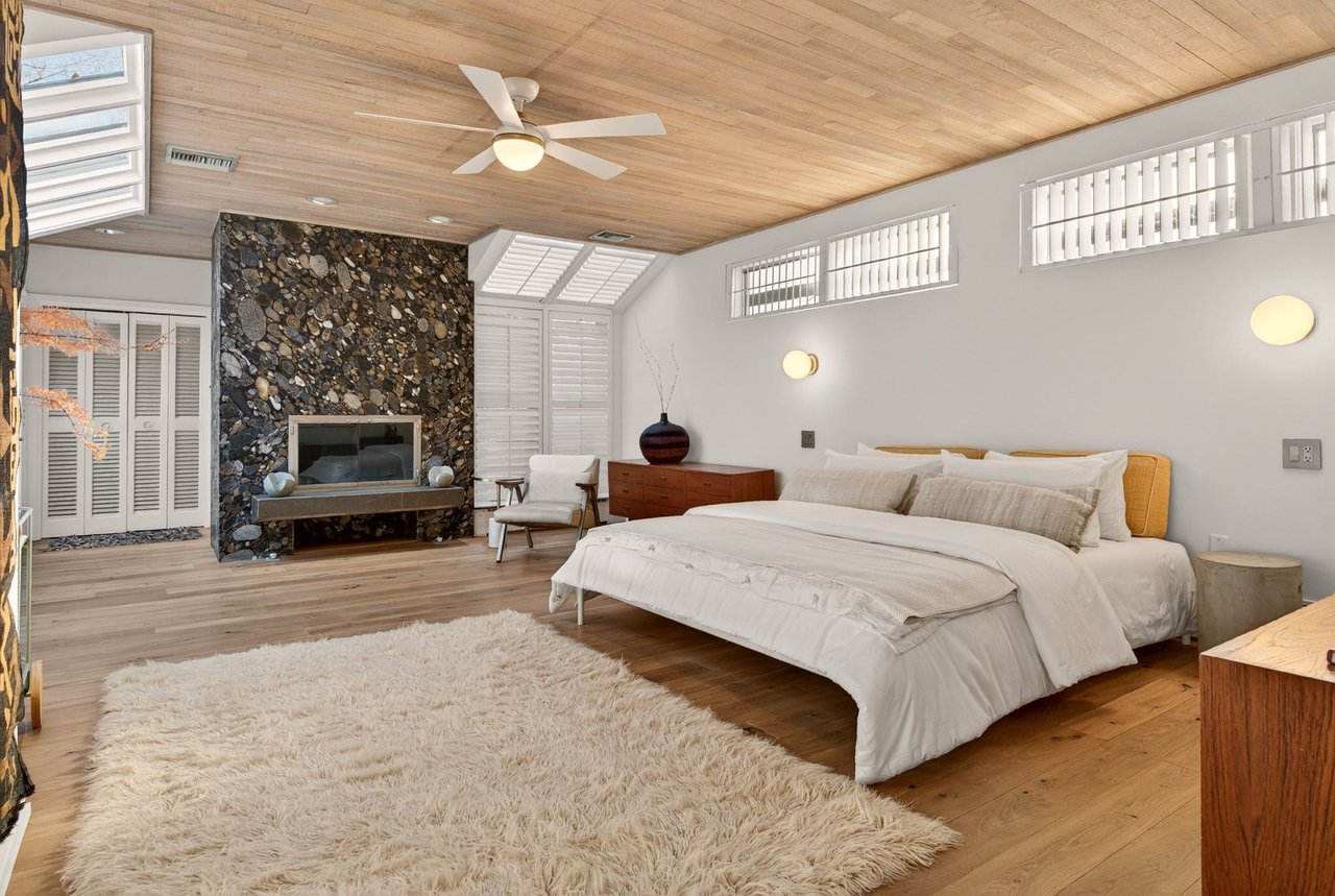 Inspiring MCM Residence