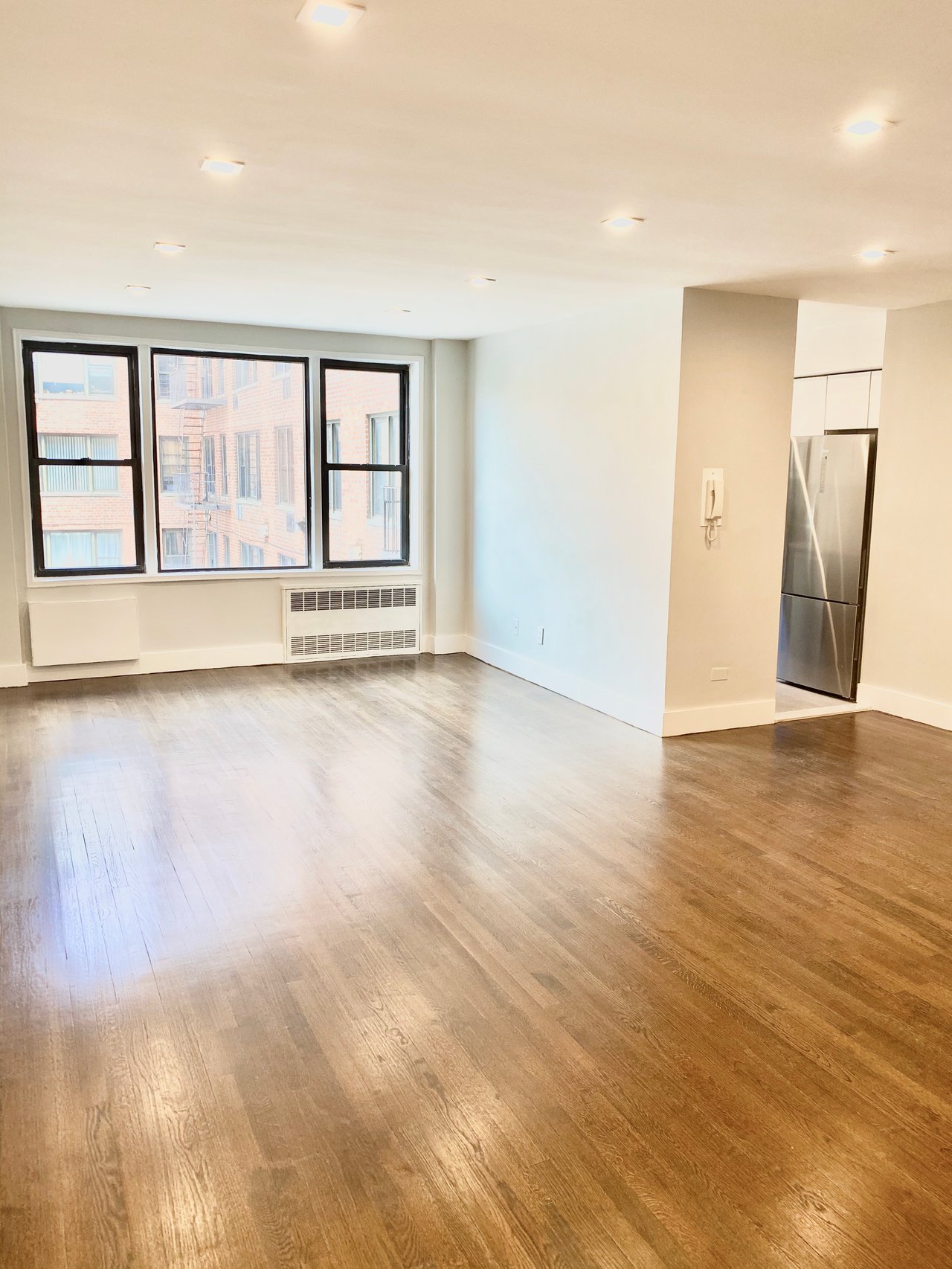 415 Beverley Rd Unit 3H
