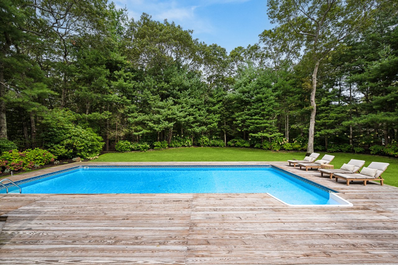 707 Hands Creek Road