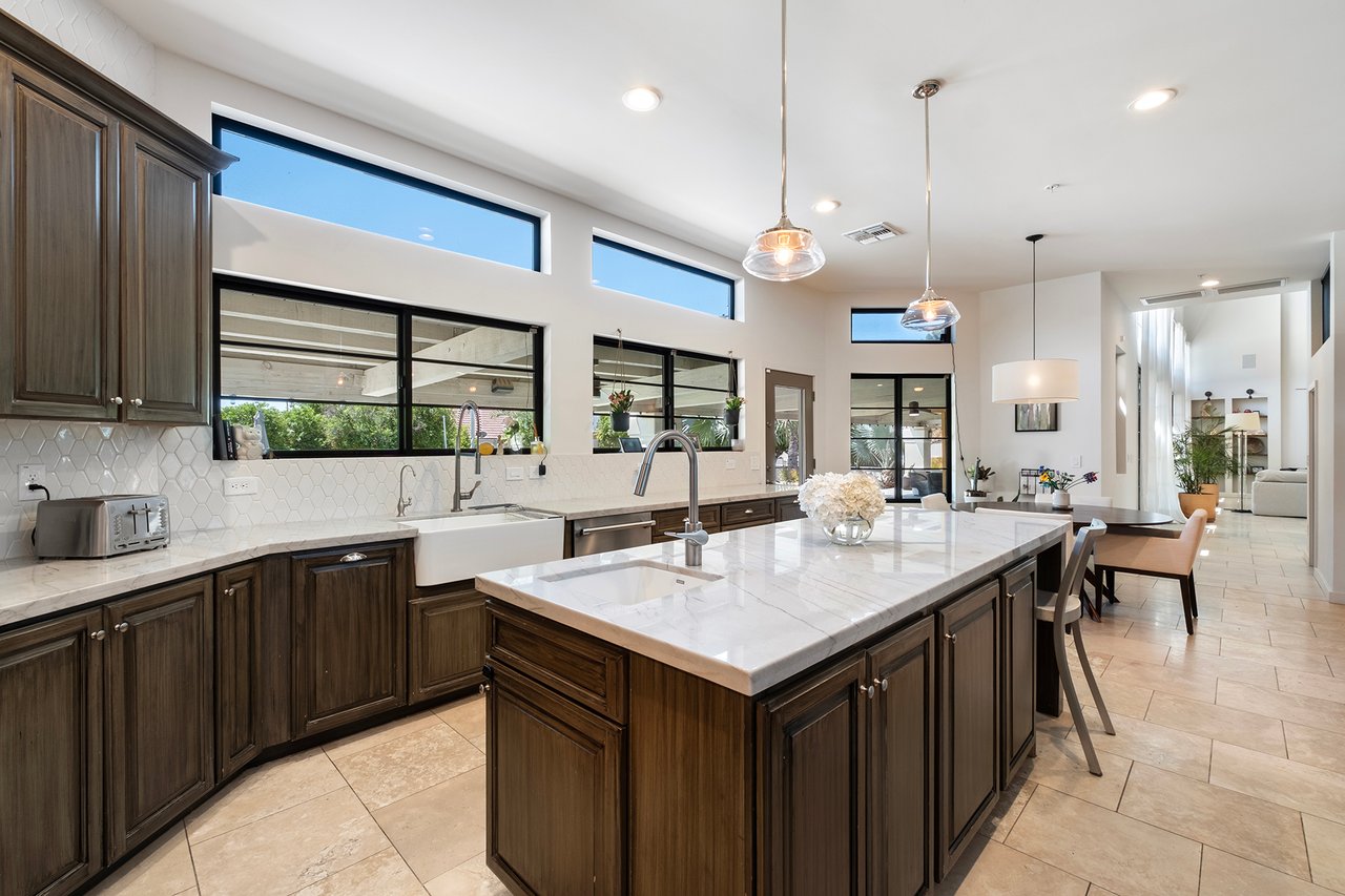 7281 E ROYAL PALM Road