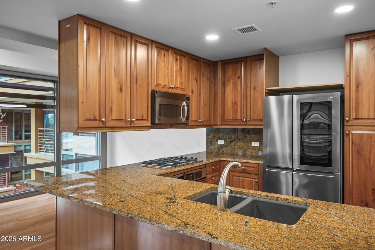 7141 E Rancho Vista Dr, #3007