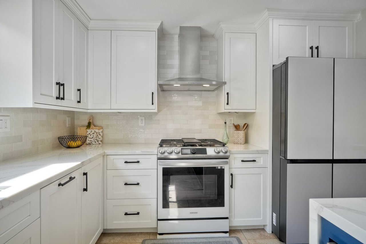 121 Canyon Creek Way