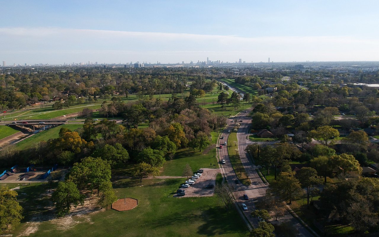 River Oaks