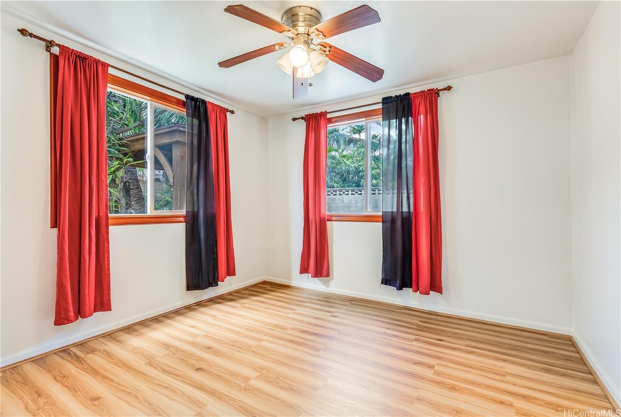 99-109 Ohekani Loop, Aiea 96701