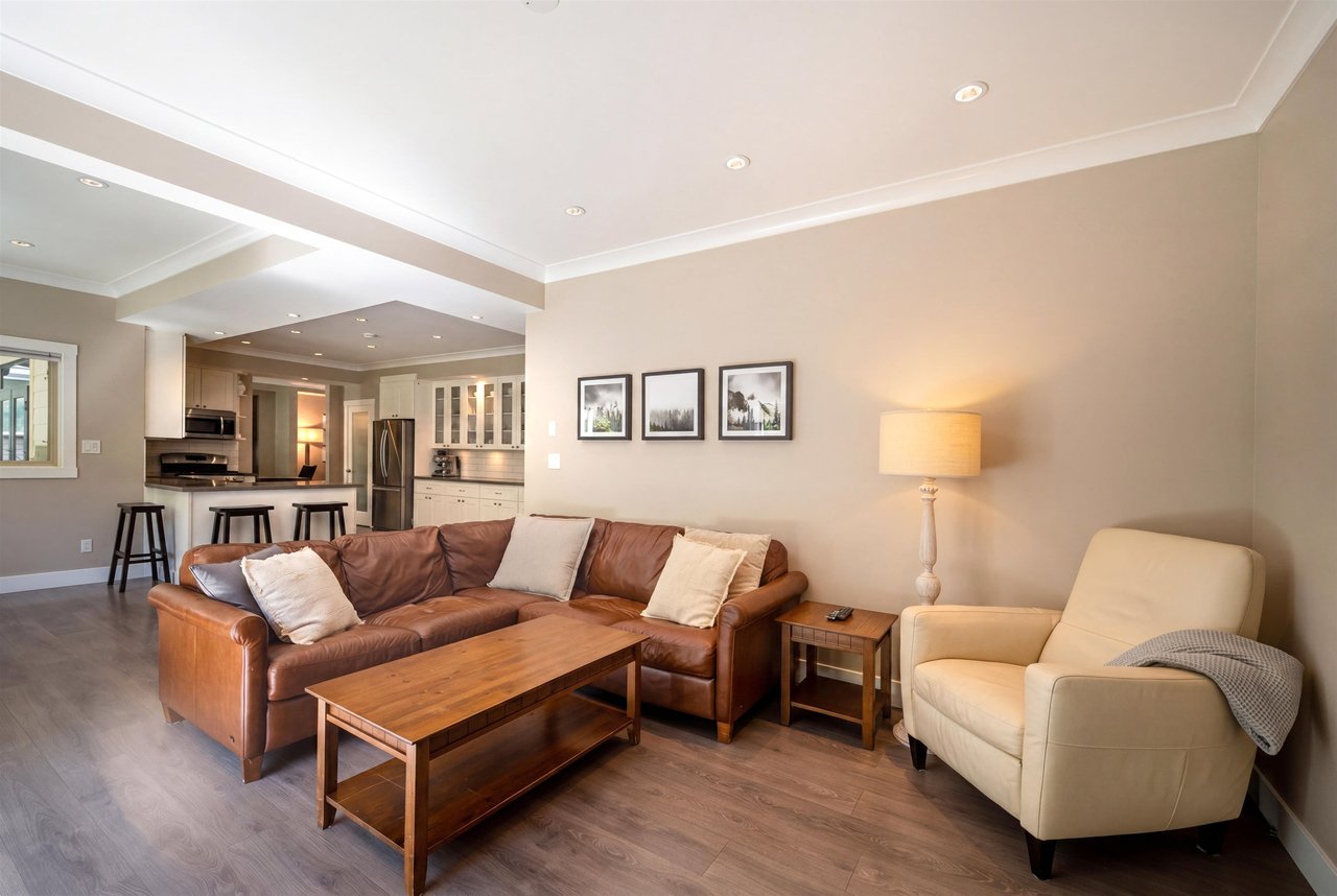 1422 Maple Cres