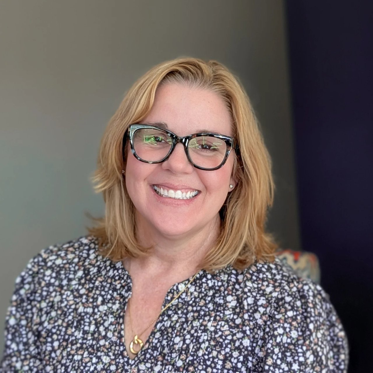 Carrie Schuenemeyer Leawood, KS Real Estate Agent Headshot