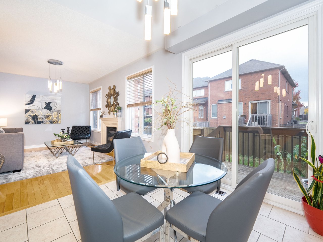 60 Seiffer Cres