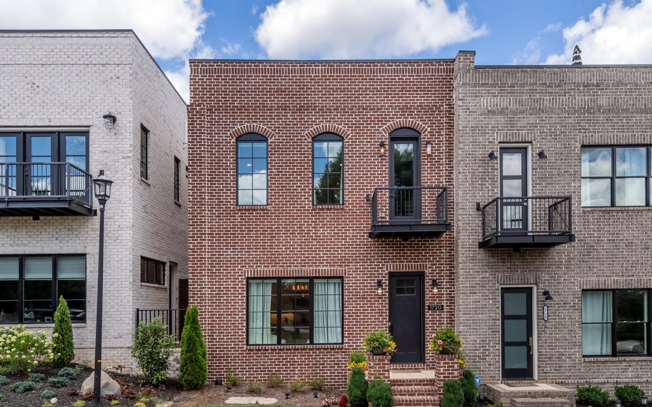 Wallace Luxury Spotlight | 1720 Cades Cove Road Knoxville, TN 37922