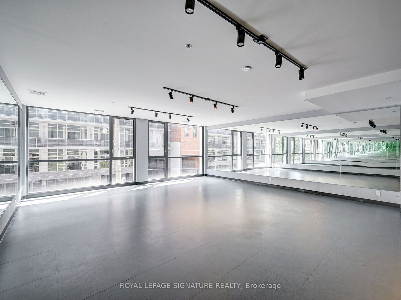 PRIME DOWNTOWN PENTHOUSE