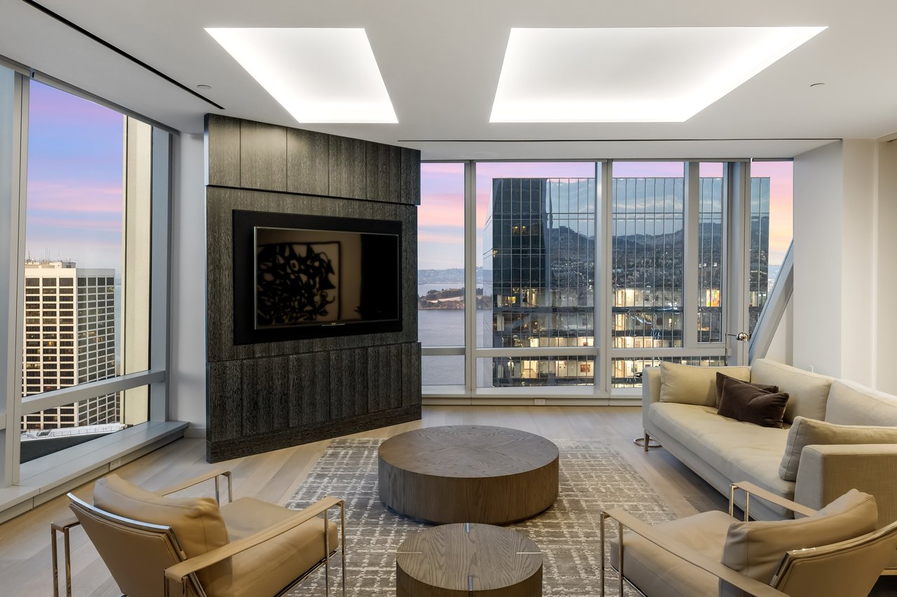 Panoramic Views at 181 Fremont