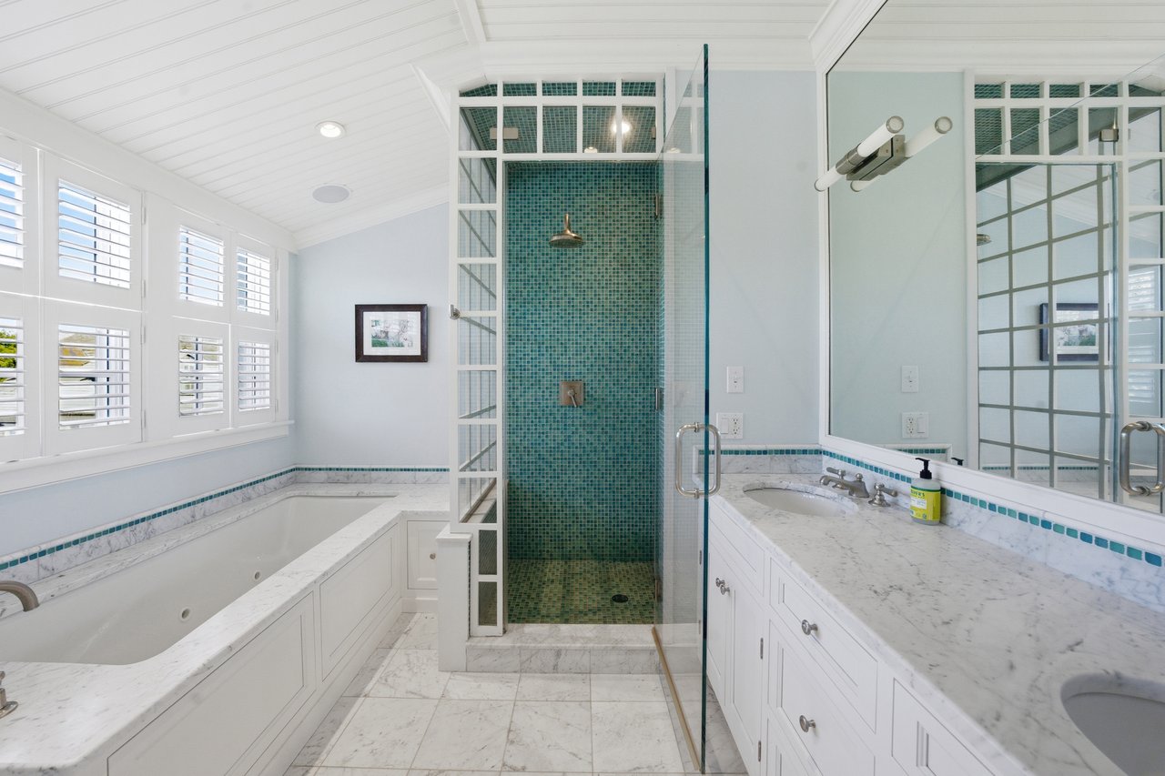 24 Katama Bay View Road 