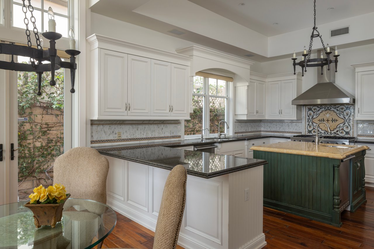 Rare Bayfront Offering