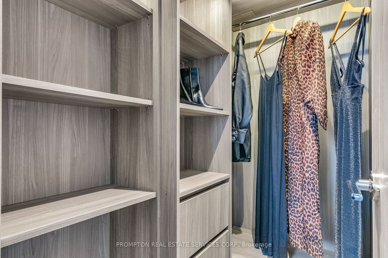 LUXURY PENTHOUSE ON WIDMER