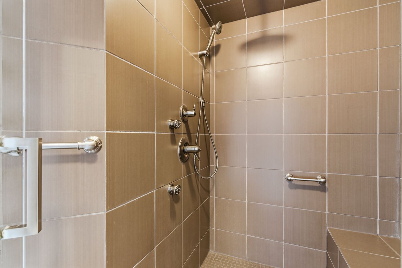 71 Panatella View NW