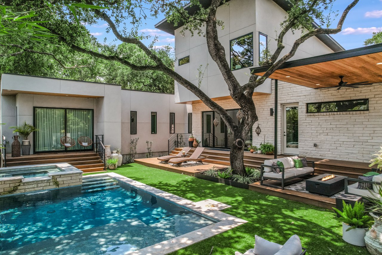 Modern on Ridgewood