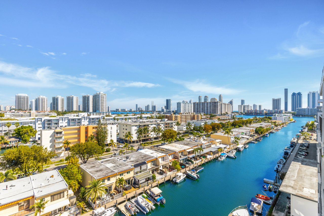 3545 NE 166th St #1004 North Miami Beach