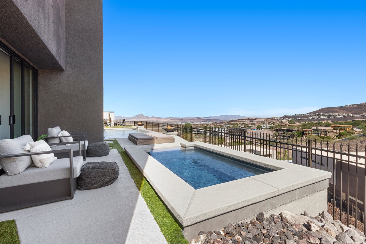 1463 Solitude Ridge Dr