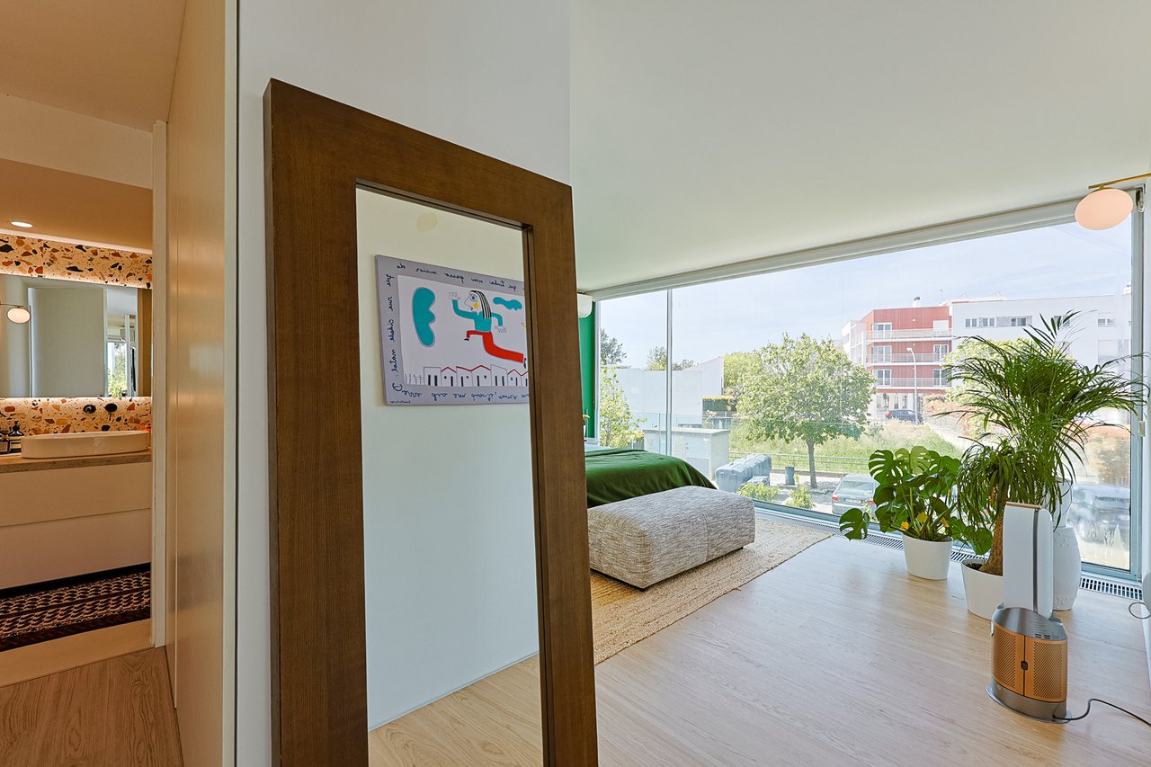 “The Green Villa” – Elegant Luxury Villa with Pool in Carnaxide, Oeiras